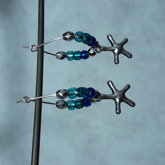 Handmade Starfish Earrings - Picture 4 of 5